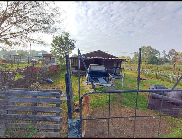 FARM FOR SALE IN UNITAS PARK